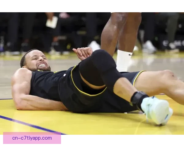 库里伤未愈至少再休五场赛程中